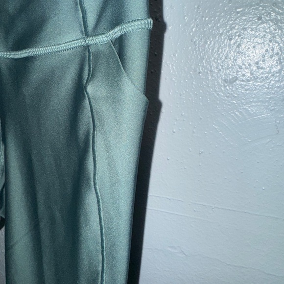 All in Motion Green High-Rise Leggings - Picture 3 of 5